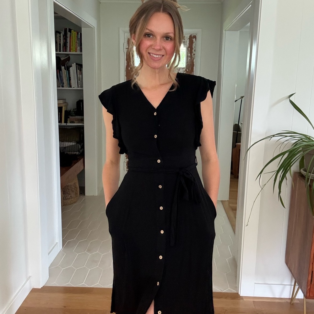 Lulu's Black Sheath Midi Dress with Flutter Sleeves
